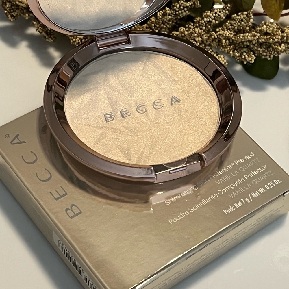 BECCA Shimmering Skin Perfector Pressed VANILLA QUARTZ - Picture 13 of 16